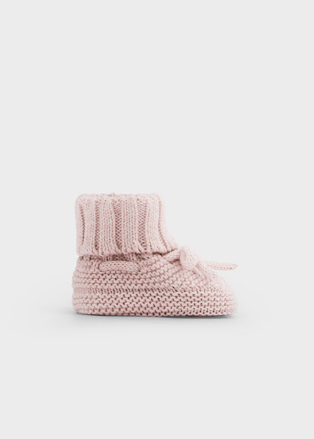 Newborn  Knit Shoes Rose and Beige colors