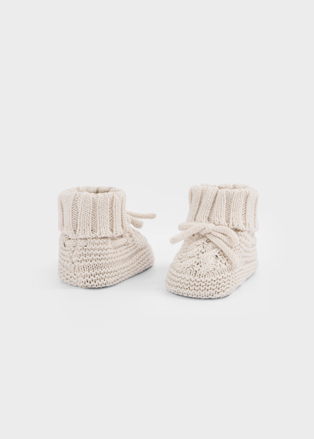 Newborn  Knit Shoes Rose and Beige colors