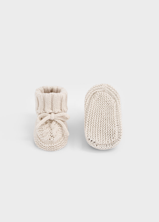 Newborn  Knit Shoes Rose and Beige colors