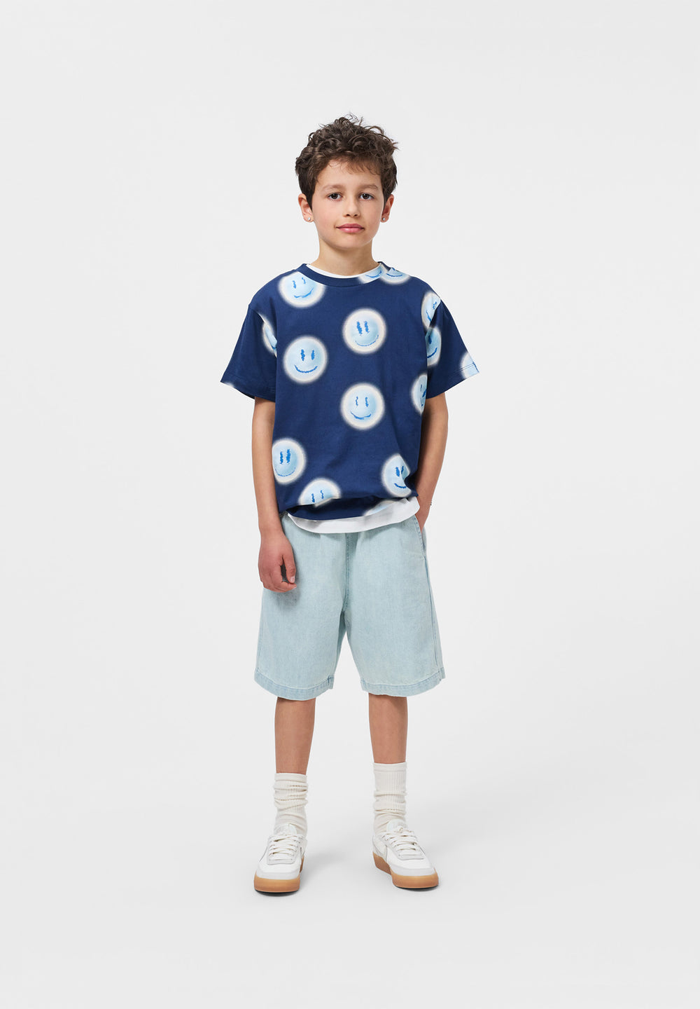 Riley T-shirt - Oceanic Moons