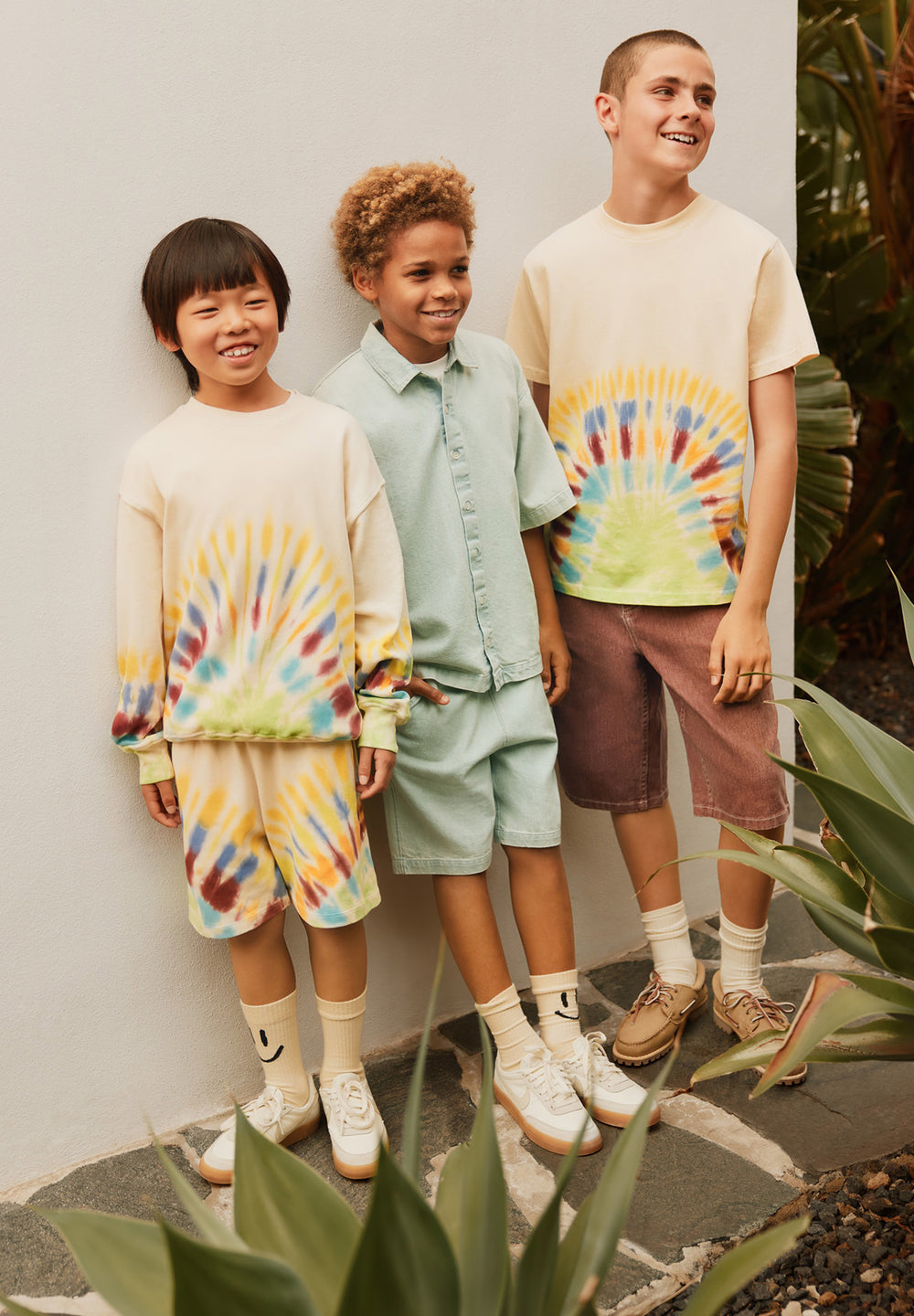 Amil Shorts - Rays of Colour