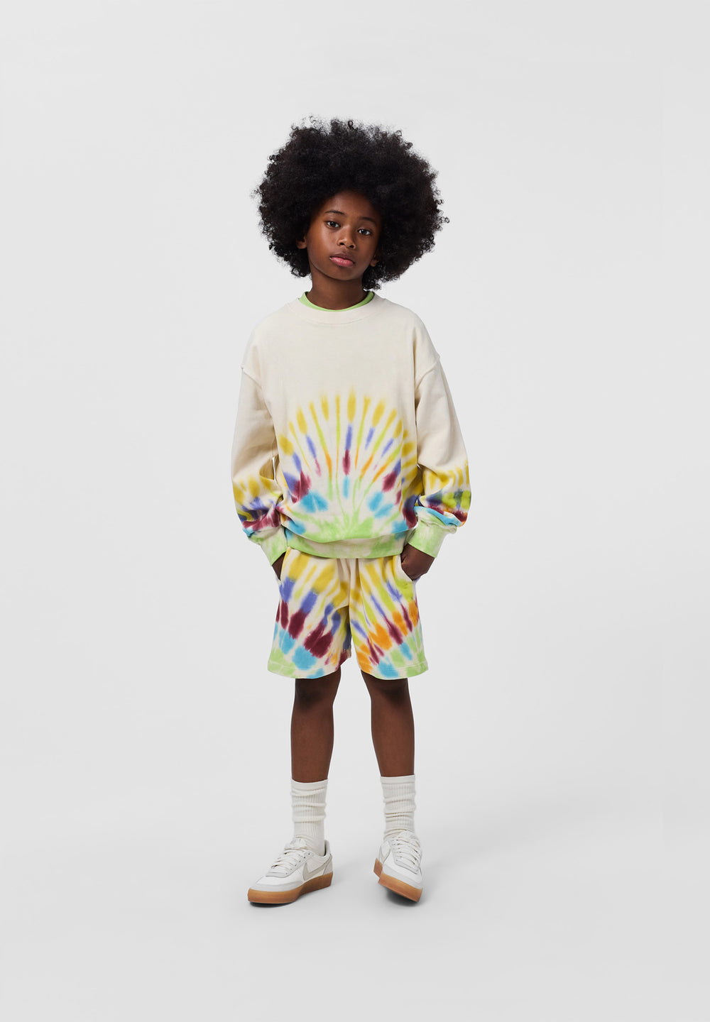 Amil Shorts - Rays of Colour
