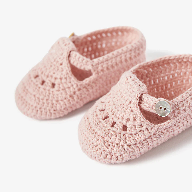 BLUSH T-STRAP HAND CROCHETED BABY BOOTIES