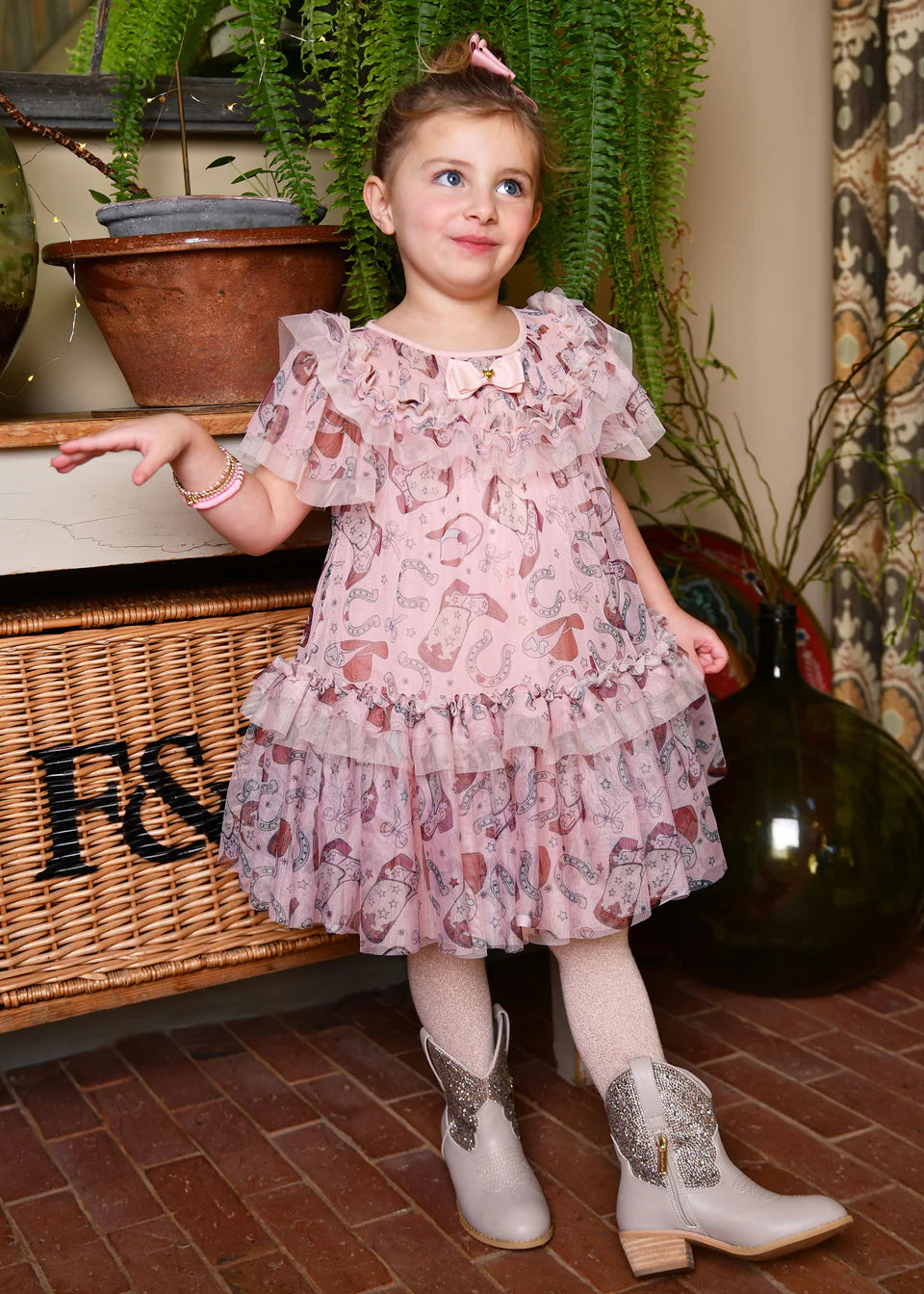 pink rodeo dress Amazon.com: Gomukot Kids Cowgirl Costume for Girls Halloween Western Rodeo Dress Up (Pink, 3-4T) : Clothing, Shoes & Jewelry