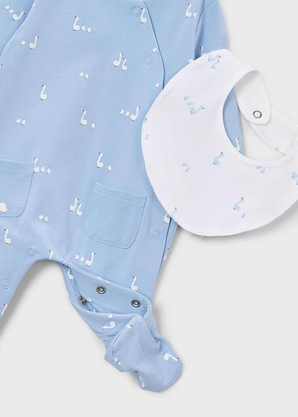Newborn 3-Piece Swan Gift Set – Sky Blue